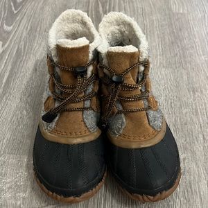 Sorel Kids Out and About boots